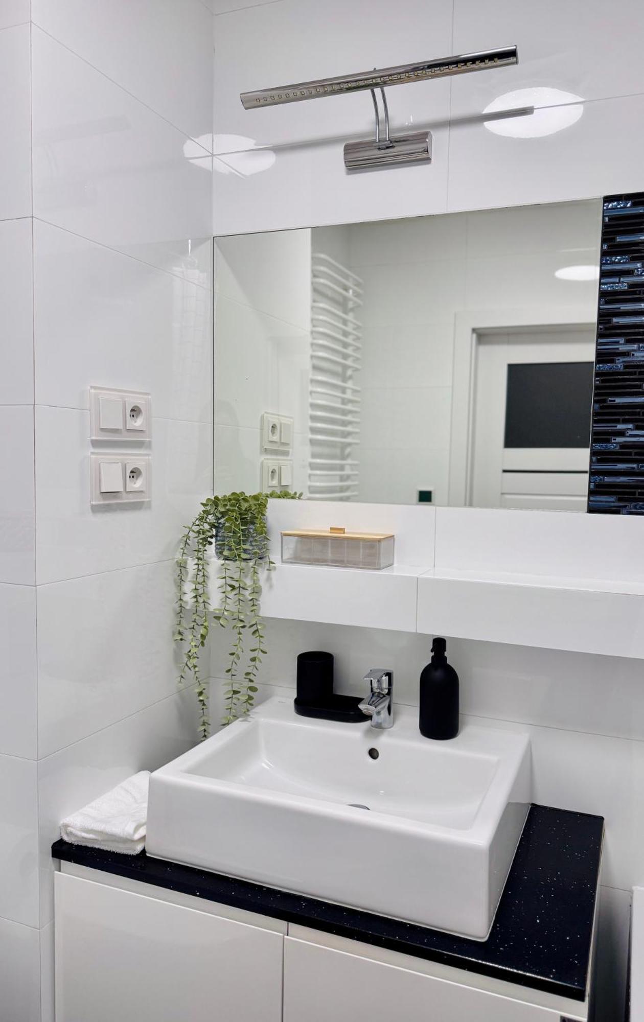 C- Home4U - Apartment With A City View Close To Aquapark, Parking In Secured Area Cracóvia Exterior foto